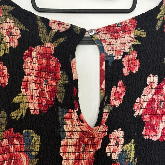 Hollister Floral Print Faux Wrap Romper Skort Size M - Picture 6 of 12